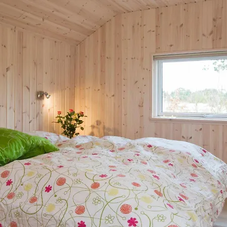 14 Person Holiday In L Kken
